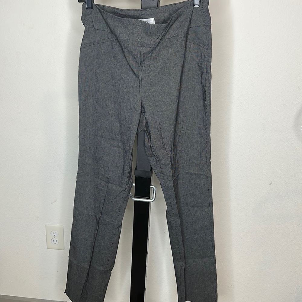 Elastic waist capri pants